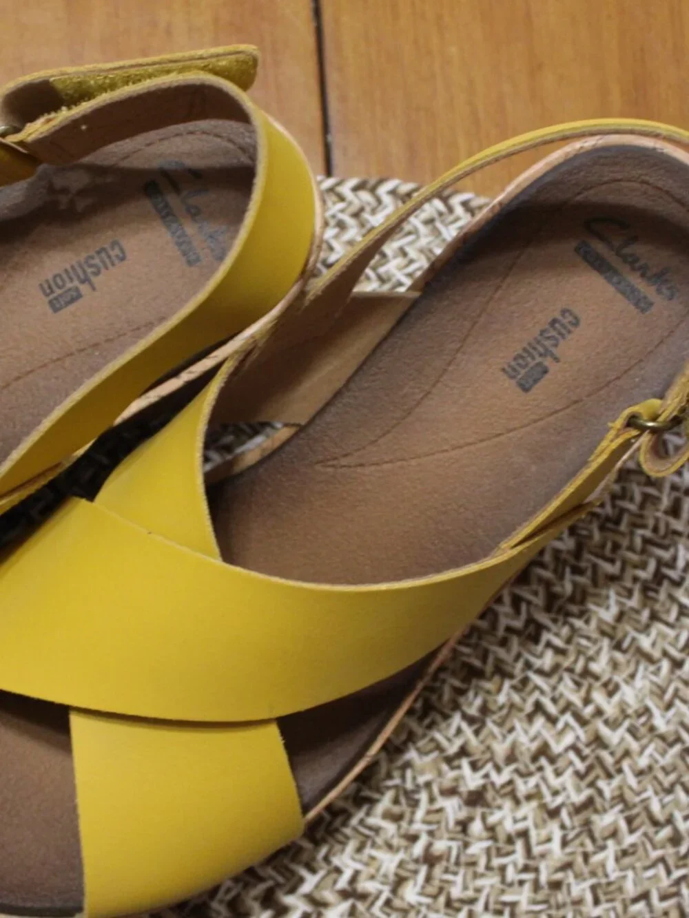NWT CLARKS Stasha Hale Sandal Wedges 9 1/2 WIDE STUNNING! - Picture 3 of 16